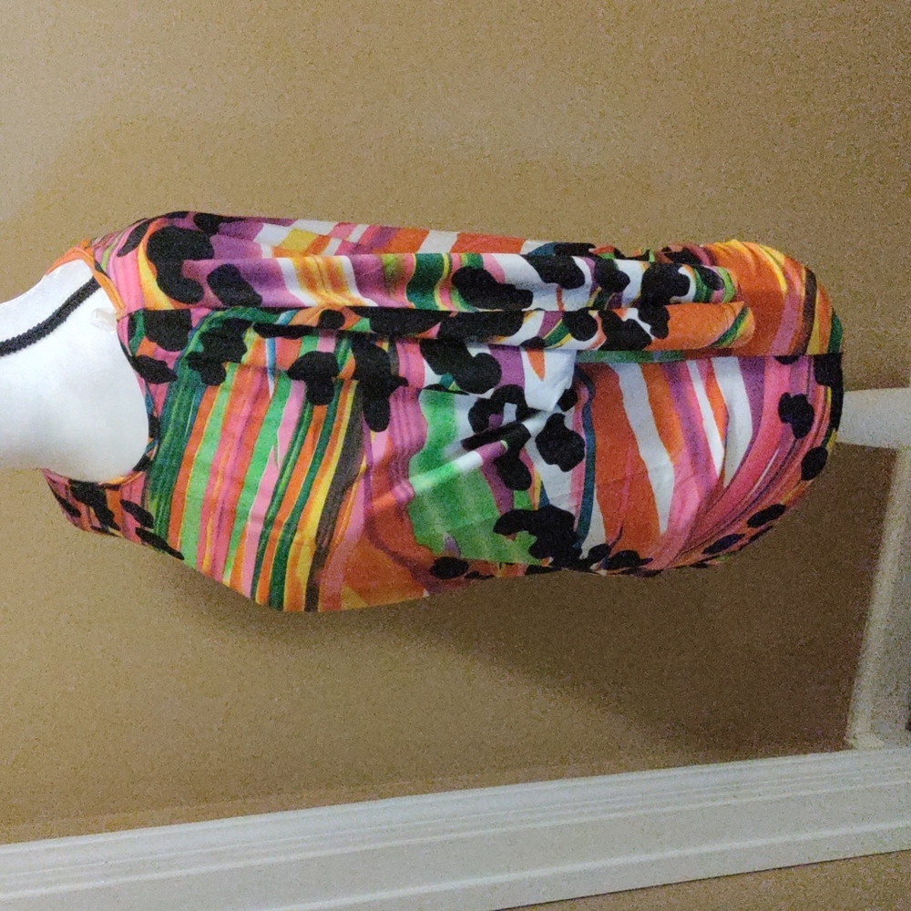 Colorful Blouse - Picture 2 of 4
